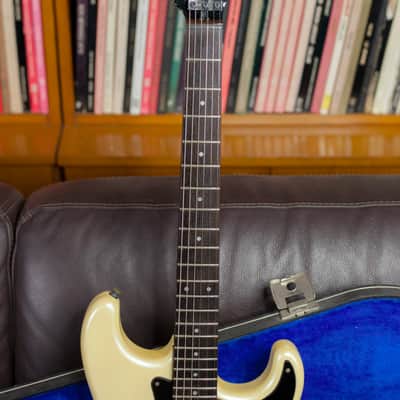 Fender Contemporary Series Stratocaster Deluxe HSS 1986 Frost White -VIDEOSOON- image 8