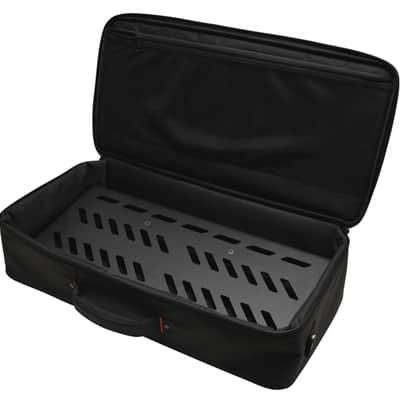 Gator GPB-BAK-1 Black Aluminum Pedal Board; Large w/ Carry Bag image 2
