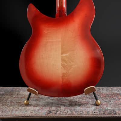 Rickenbacker 330 - 6 String model- Two Toaster pickups - 'R' tailpiece 1967 - Fireglo - One Owner Guitar - VERY CLEAN Bild 11