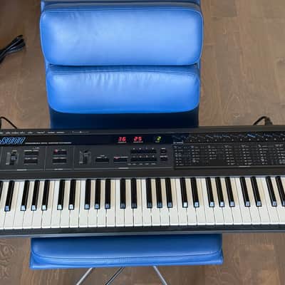 Korg DW 8000 1985 - 1987 - Black