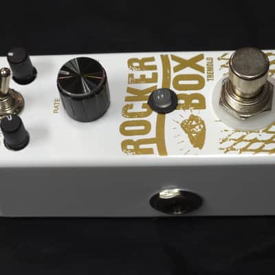 Outlaw Rocker Box Tremolo image 6