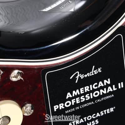 Fender American Professional II Stratocaster HSS - 3 Color Sunburst with Rosewood Fingerboard (StratAP2HRSBd2) image 6