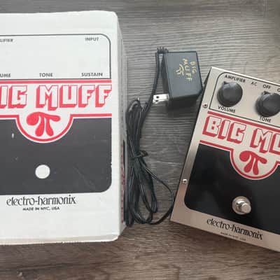 Electro-Harmonix Big Muff Pi V3 (Red & Black) | Reverb