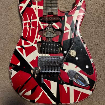 EVH Striped Series Frankie 2020 - Present Red / White / Black Stripes Relic image 2