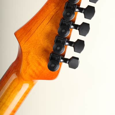 Marchione Carve Top Figured Maple S-S-H / Amber Burst 2018 image 10