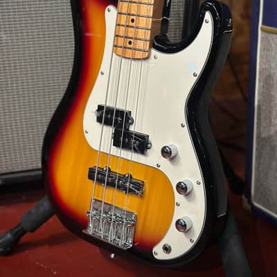 Tagima - TW-65 SB - 4 Strings Bass Guitar - Sunburst image 3