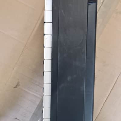 Yamaha P-145 B 2020 - Black image 18
