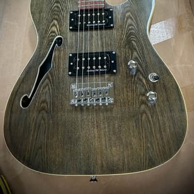 IYV Semi Hollow 2025 - Woodgrain image 15