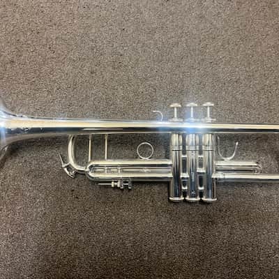 Bach 190S37 Bb Trumpet image 5