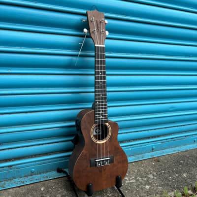 Tanglewood TWT21-E Electro Concert Ukulele Inc. Gig Bag image 2