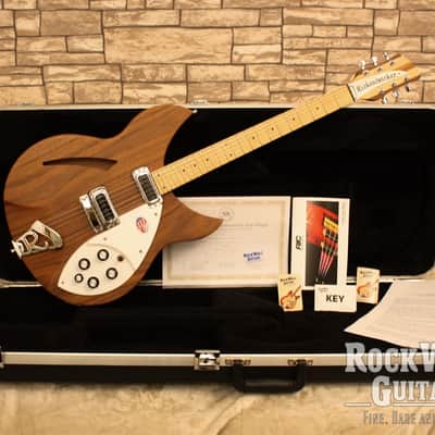 Rickenbacker 330 w Walnut 2014 image 3