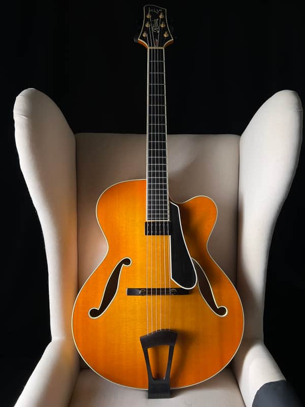 Kiso Ribbecke Archtop 17" image 1