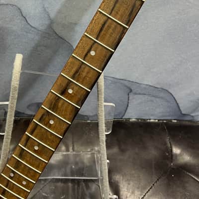 Squier Classic Vibe 70s Loaded Stratocaster Neck Vintage Tint with CBS Style Headstock image 3