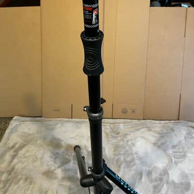 Ultimate Support TS-100B Air-Powered Series Lift-Assist Aluminum Tripod Speaker Stand (Single) 2010s - Black image 8