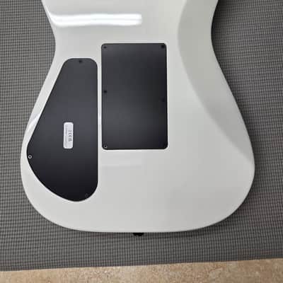 2022 Jackson MJ Series Soloist SL2 - Snow White image 3