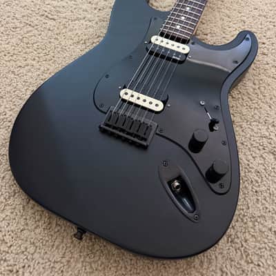 Fender Jim Root Artist Series Signature Stratocaster 2010 - Present - Flat Black image 2