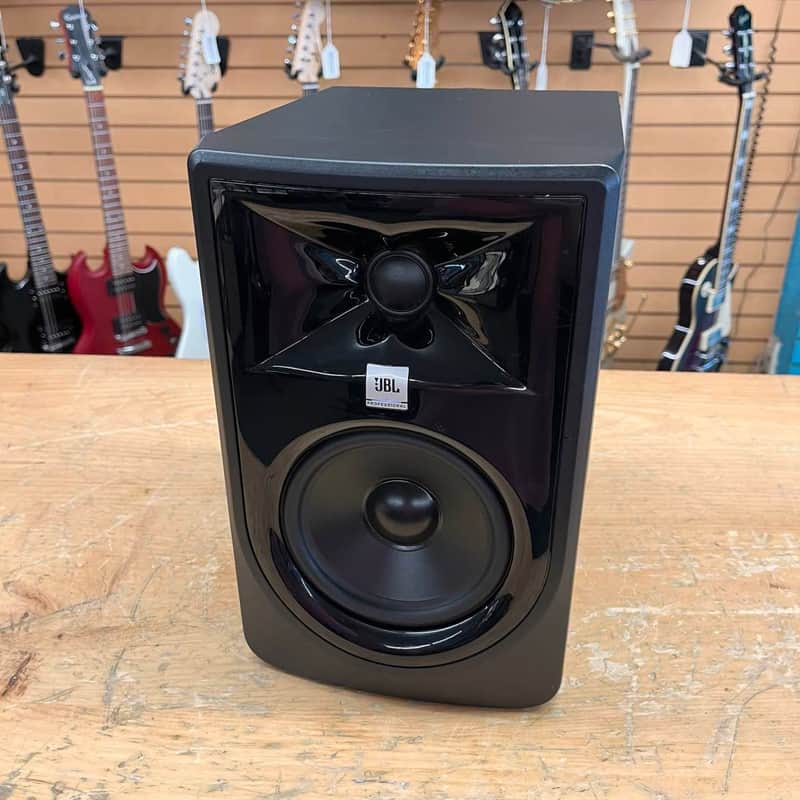 JBL 3 Series MKII Active Studio Monitor (Single) image 1