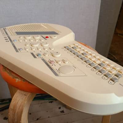 Suzuki OM-300 Omnichord 1996 - Beige image 3