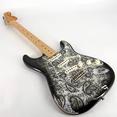 2018 Fender Custom Shop Limited Edition ’68 Stratocaster Relic - Black Paisley - Trades image 12
