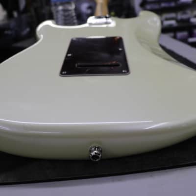 Fender American Deluxe Stratocaster Ash with Maple Fretboard 2013 - 2015 - White Blonde image 10