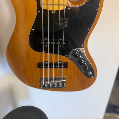Fender American Professional II Jazz Bass V with Maple Fretboard image 5