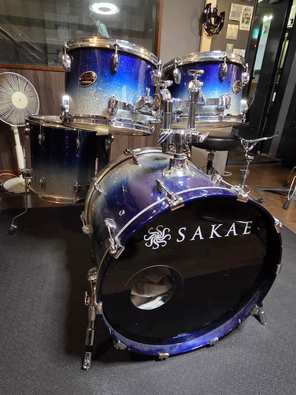 Sakae "Almighty Maple" 4 piece kit 12,13,16,22 -Ocean image 1