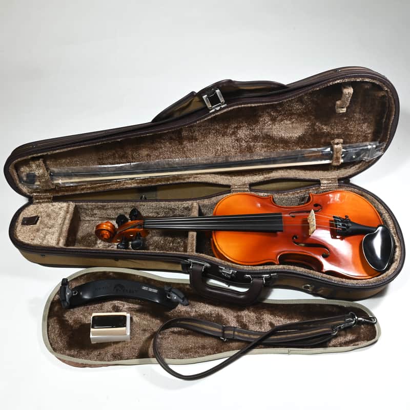 3/4 Suzuki Violin No. 280 (Intermediate), Nagoya, Japan - Full Outfit image 1