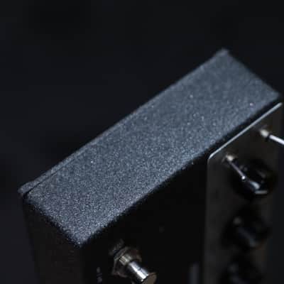 Grobert Effects The One Chorus Warm and Organic Analog Modulation Effect Pedal image 12