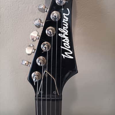 2001 Washburn WR-150 "Shredder" "Super-Strat" great shape image 2