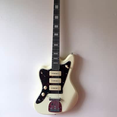 Revelation RJT 60 B Left Handed Vintage White Bass VI Lefty RJT 60B image 2