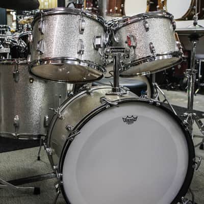 Ludwig 3 Ply 60s Silver Sparkle Drum Set image 1