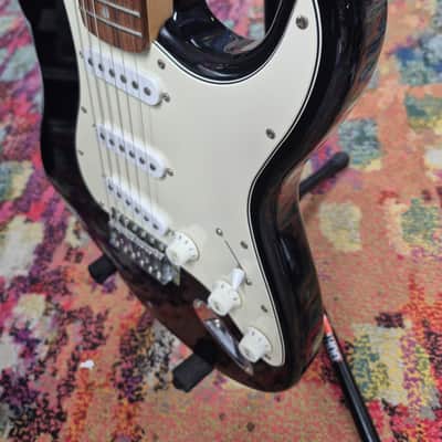 Squier Stratocaster - Black image 5