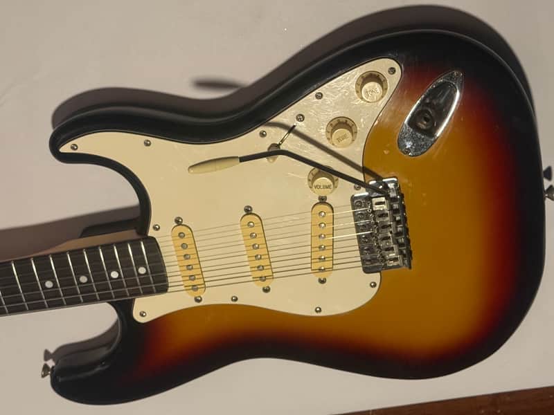 Fender Squier Silver Series MIJ 1994 - Sunburst image 1