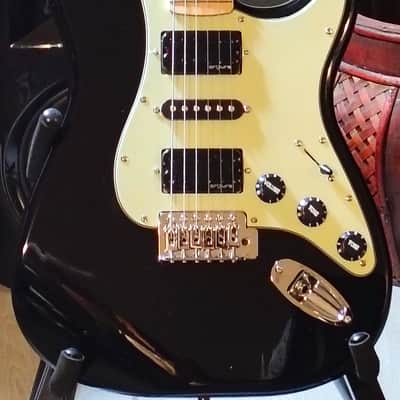 Fender Squire Stratocaster 2025 - Gloss Black, Mint Green, HSH p/ups image 2