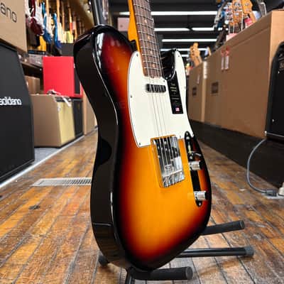 Fender American Vintage II 1963 Telecaster Electric Guitar 3-Color Sunburst w/Hard Case image 2