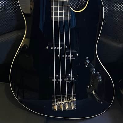 FENDER AERODYNE LINED FRETLESS W/DUNCAN PU'S ACTIVE PRE image 1