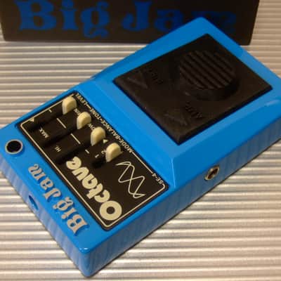 MINT Multivox Big Jam SE-4 Octave w/ Original Box & Manual image 2
