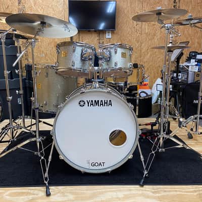Yamaha Maple Custom Absolute Drum Set with hardware image 3