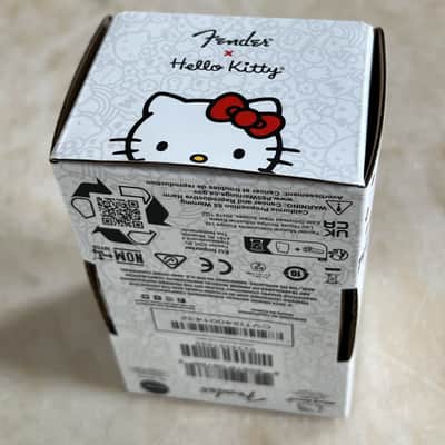 FENDER Fuzz x Hello Kitty - PINK image 9