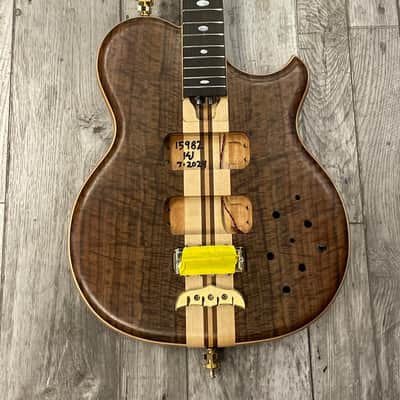*NEW MODEL* Alembic Crest 4 Medium Scale (32"), Walnut / Ebony / Red Led's *On Order, ETA SEPTEMBER 2025* image 1