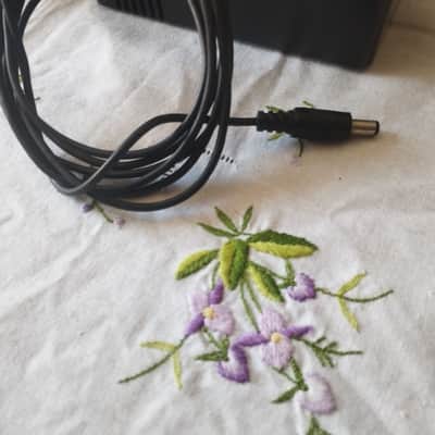 Roland ACG-220 power adapter - Black image 6
