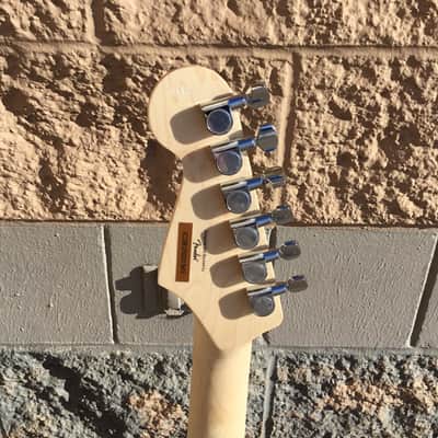 Squier Sonic Stratocaster- Tahitian Coral image 6
