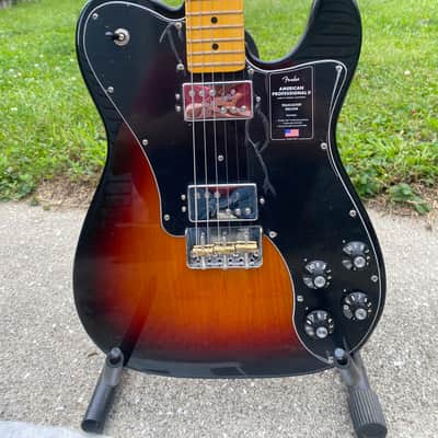 Fender American Professional II Telecaster Deluxe with Maple Fretboard 2020-Present 3-Color Sunburst image 4