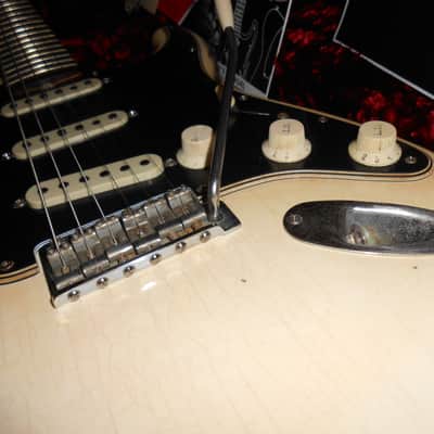 Fender Road Worn 2009-2015 - Olympic White w/ Custom Shop Ancho Poblano hand-wound pickups & CS case image 3