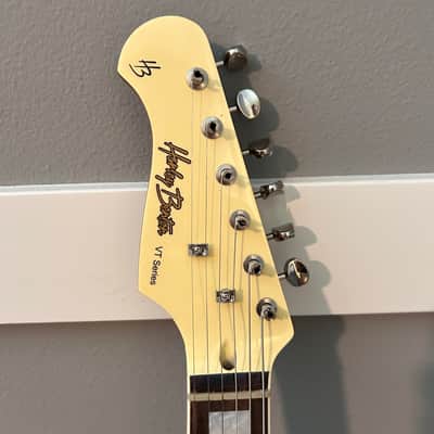 Harley Benton JA-60 CC Vintage Series Offset Left-Handed 2020s - Vintage White image 3