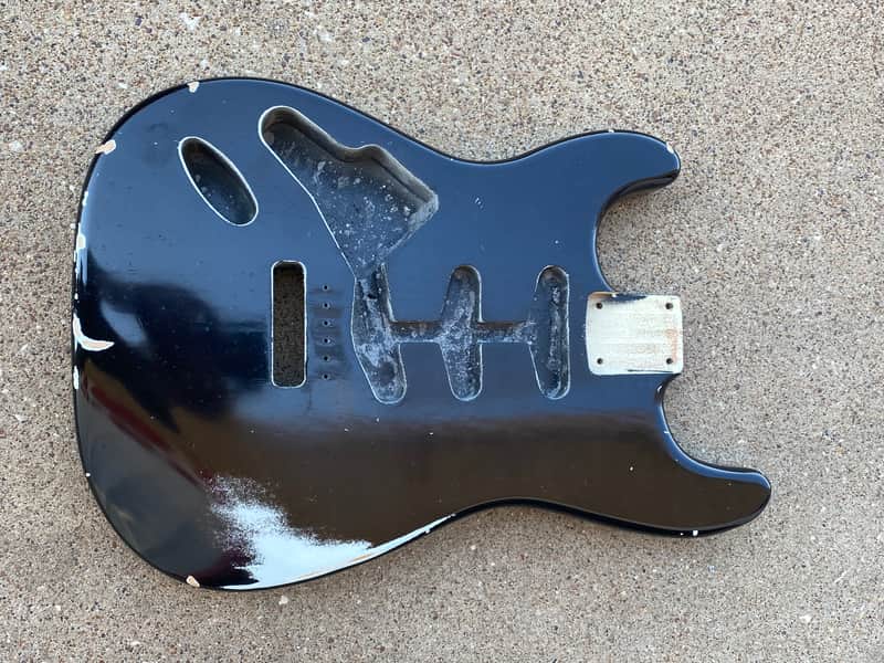 Lefty strat body, relic nitro finish image 1