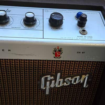 Near Mint Gibson GA-8T Discoverer Tremelo Amp-READ image 6