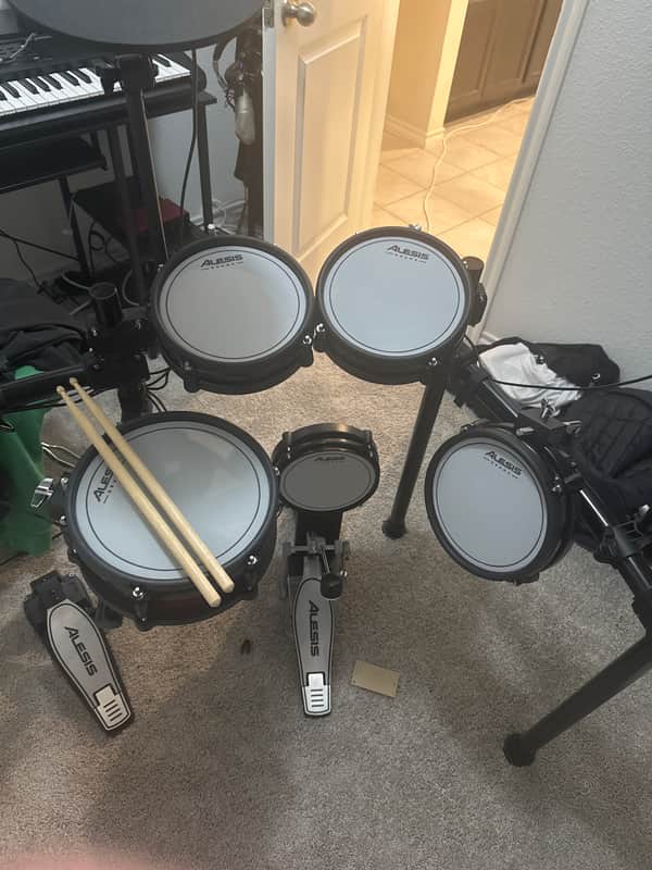 Alesis Nitro Pro Electronic Drum Set 2024 - Present - Black image 1