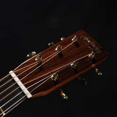 Martin 00-28 Modern Deluxe Natural 362 image 4