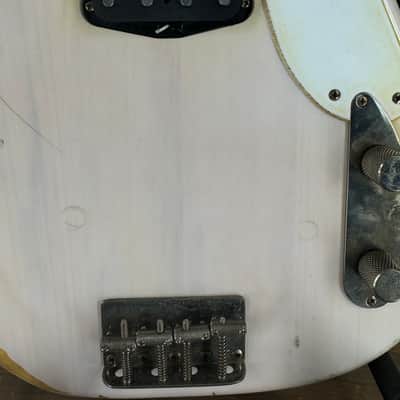 Fender Squier Relic Classic Vibe 50’s P Bass Vintage White image 3